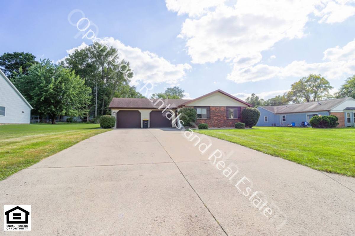Townhouse for rent at 4934 4936 Vermont Lane, Fort Wayne, IN 46815