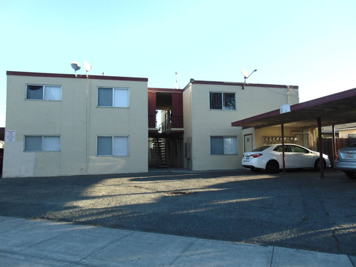 Apartment for rent at 1205 Broadway Ave, San Pablo, CA 94806