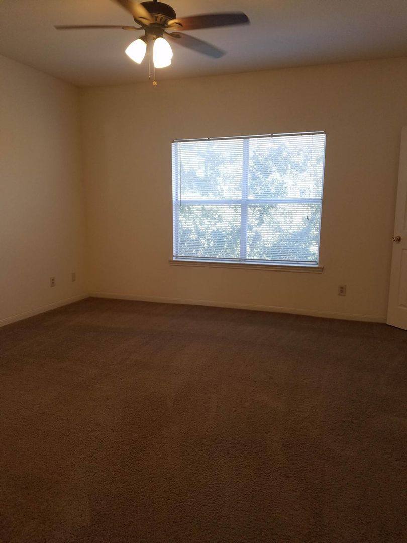 Townhouse for rent at 200 River Bend Dr, Georgetown, TX 78628