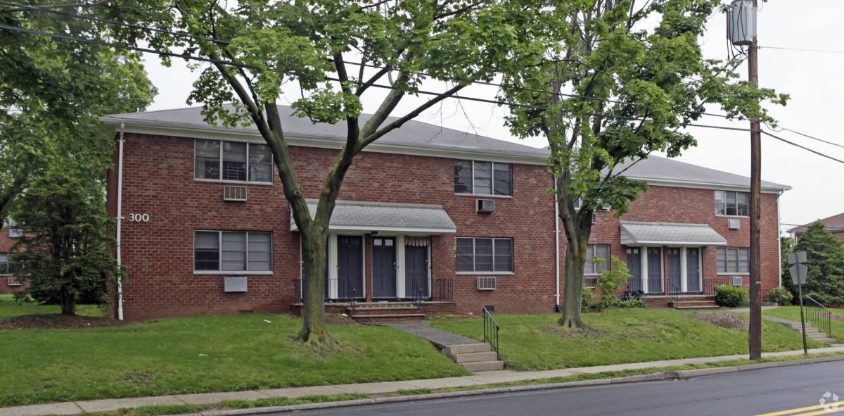 Apartment for rent at 334 Liberty St, Little Ferry, NJ 07643