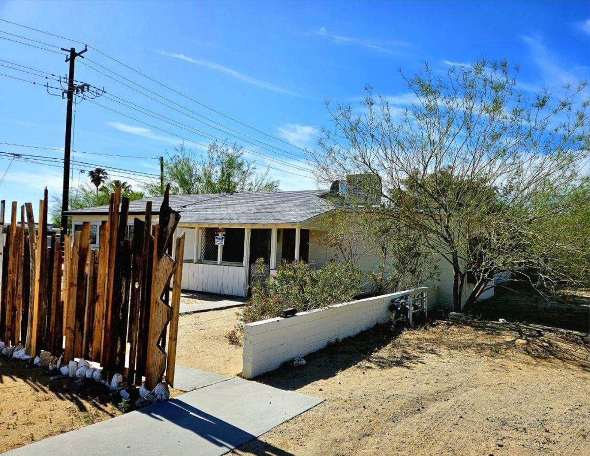 Apartment for rent at 73675 Sunny Vale Dr, Twentynine Palms, CA 92277