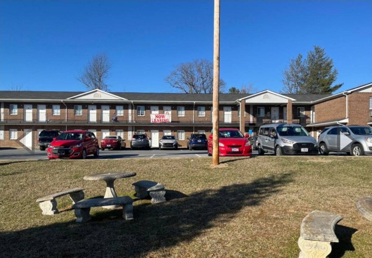Apartment for rent at 121 Lynn Rd, Johnson City, TN 37604