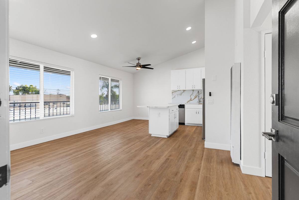 Apartment for rent at 1066 Coronado Ave, Long Beach, CA 90804