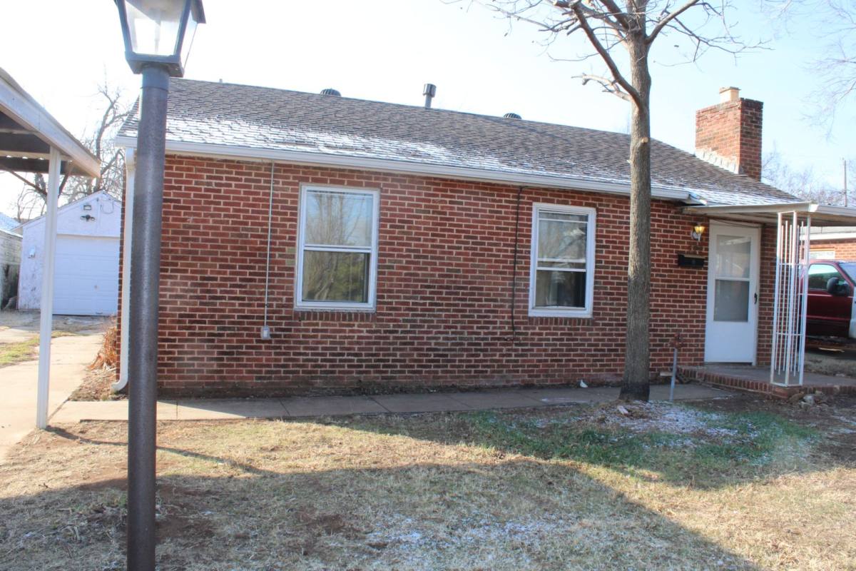 House for rent at 532 E Curtis Dr, Oklahoma City, OK 73110