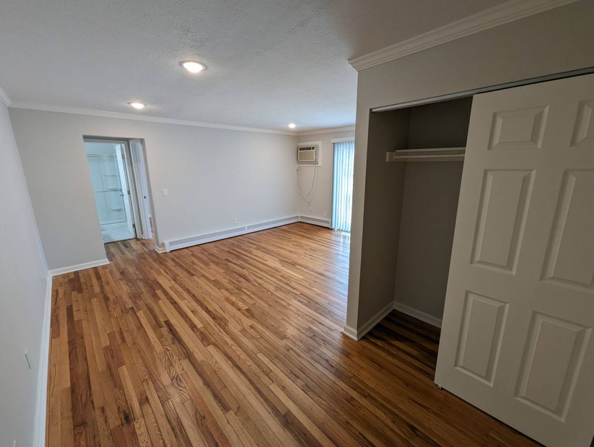 Apartment for rent at 4539 Whetsel Ave, Cincinnati, OH 45227
