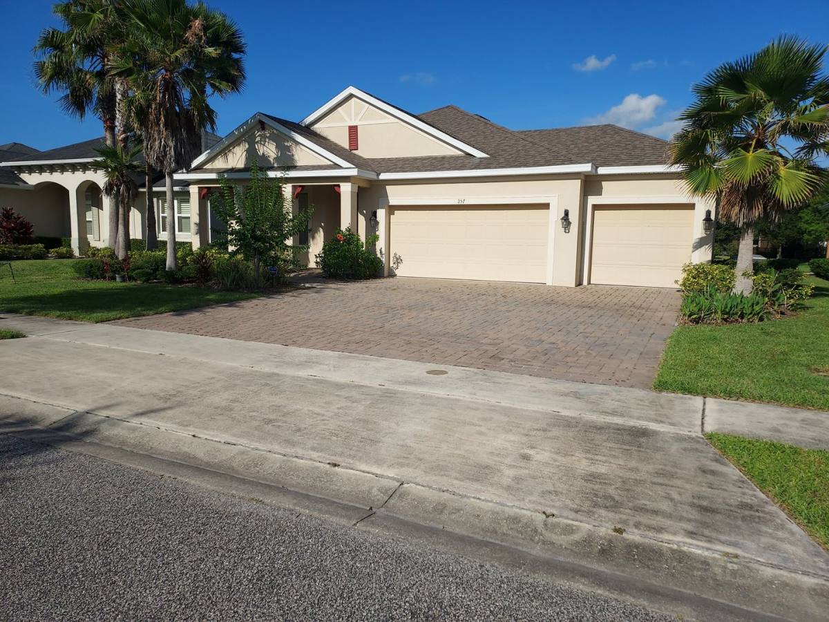 House for rent at 257 Birkdale Dr, Daytona Beach, FL 32114