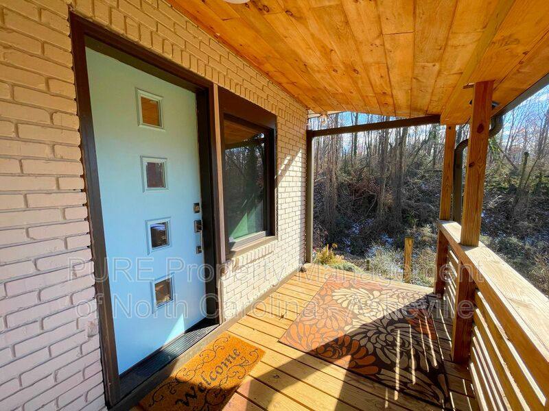 House for rent at 177 Houston Circle, Asheville, NC 28801
