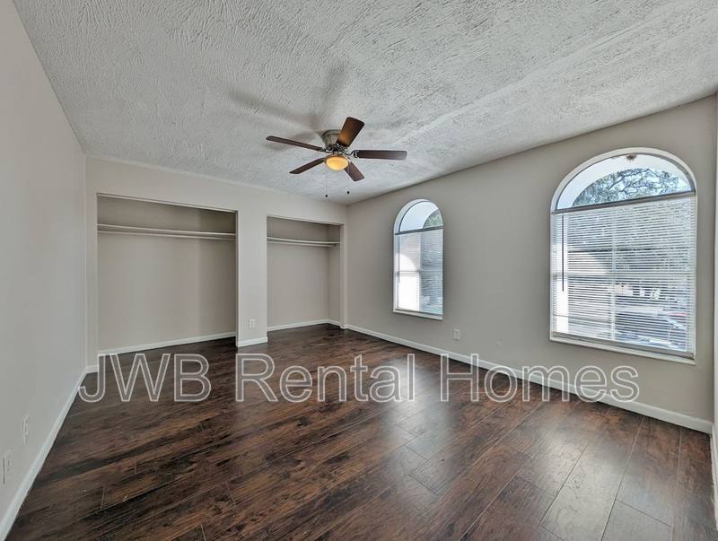 Apartment for rent at 851 Bert Rd #7, Jacksonville, FL 32211