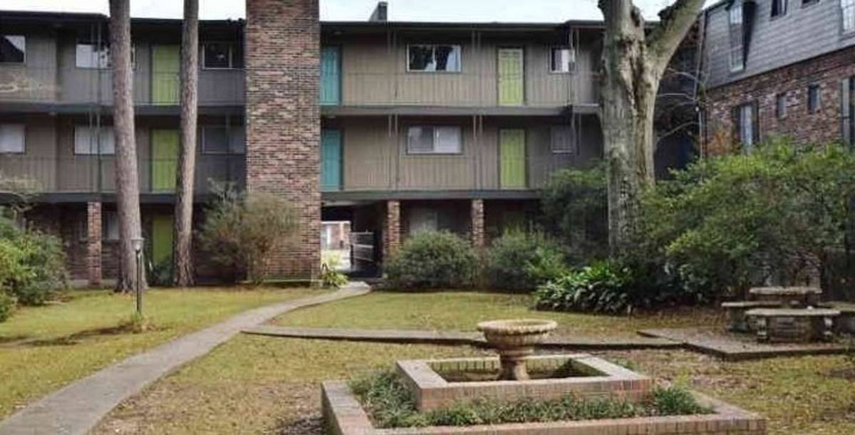 Apartment for rent at 655 Sharp Lane, Baton Rouge, LA 70815