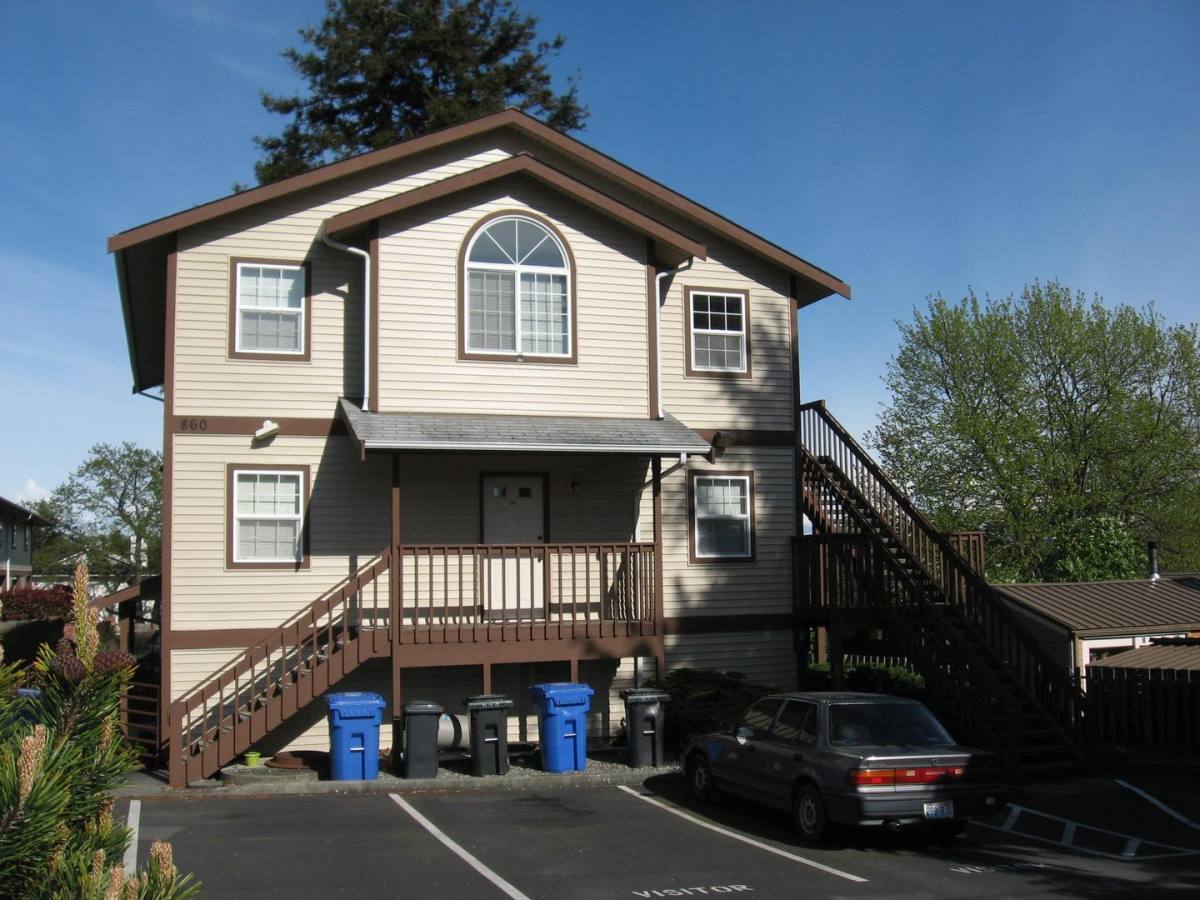 Apartment for rent at 860 Jensen Triplex, Oak Harbor, WA 98277