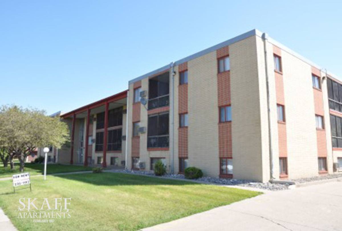 Apartment for rent at 2610 11th St S, Moorhead, MN 56560