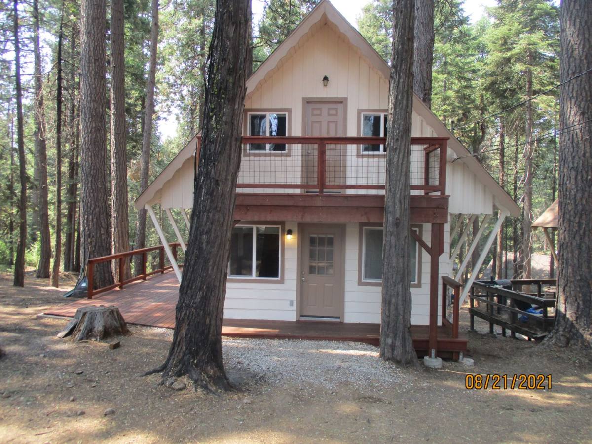 House for rent at 24950 Highway, Mi Wuk Village, CA 95346