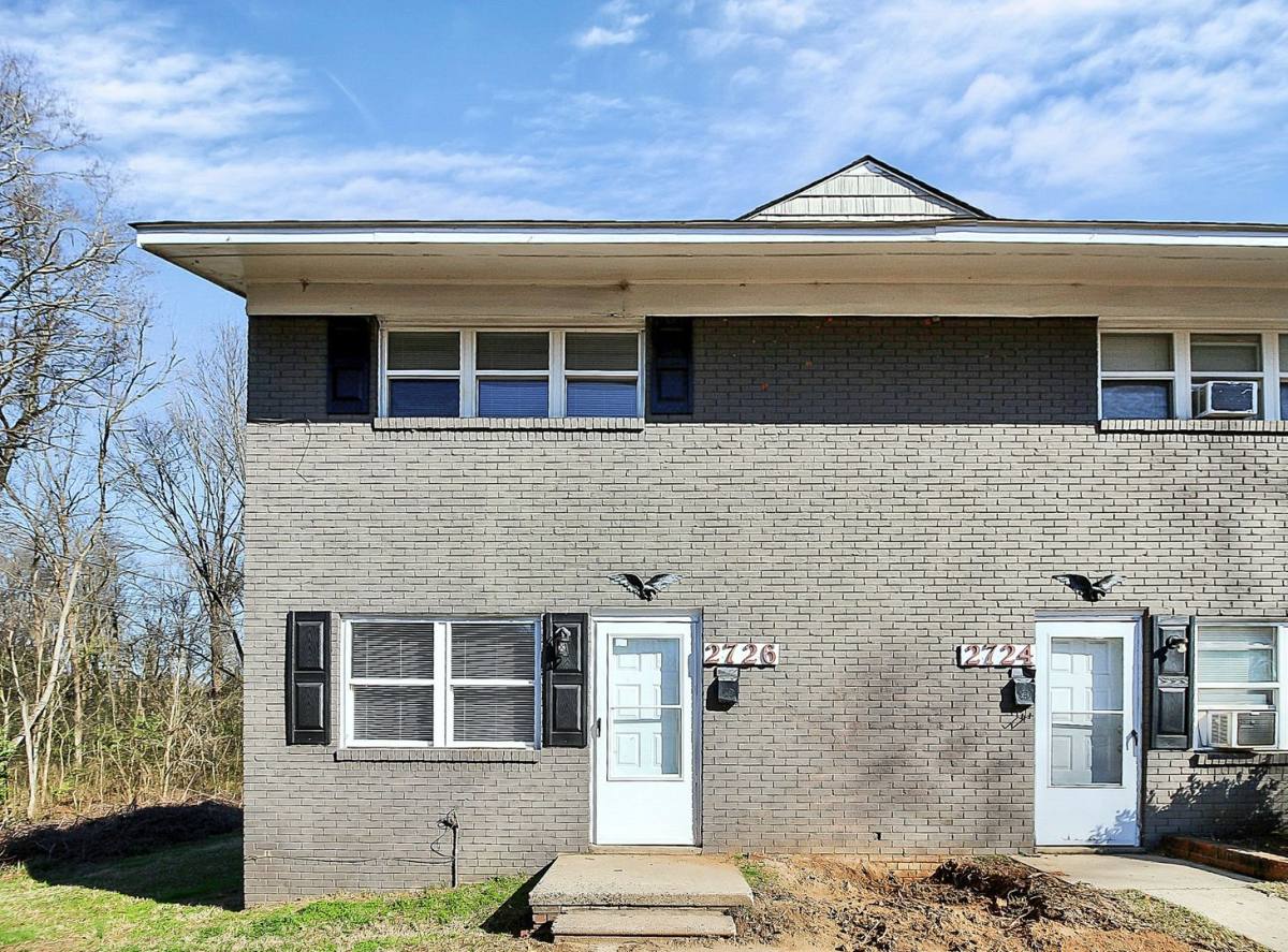 Apartment for rent at 2700 Pitts Dr, Charlotte, NC 28216