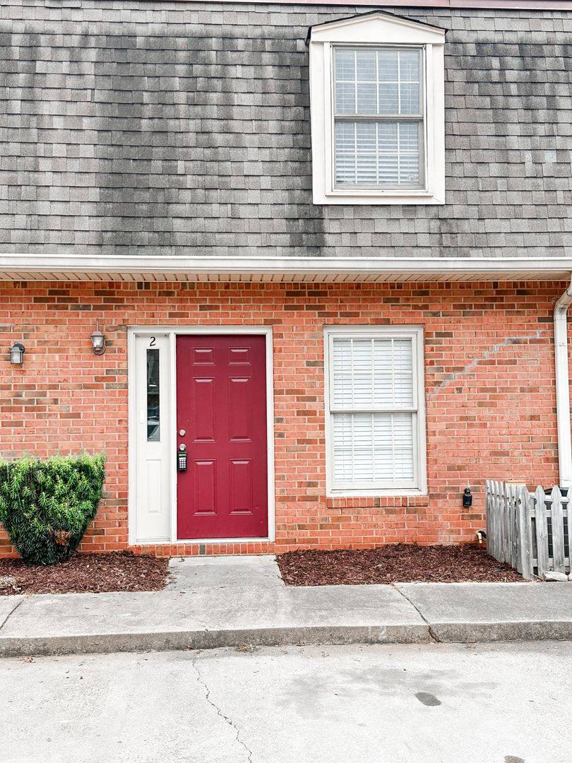 Townhouse for rent at 3730 Old Flowery Branch Rd #I2, Oakwood, GA 30566