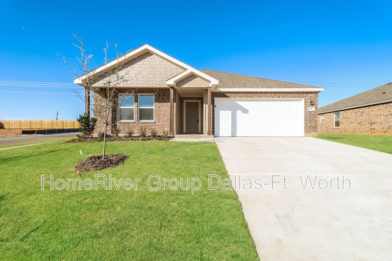 House for rent at 601 Jameson St, Springtown, TX 76082