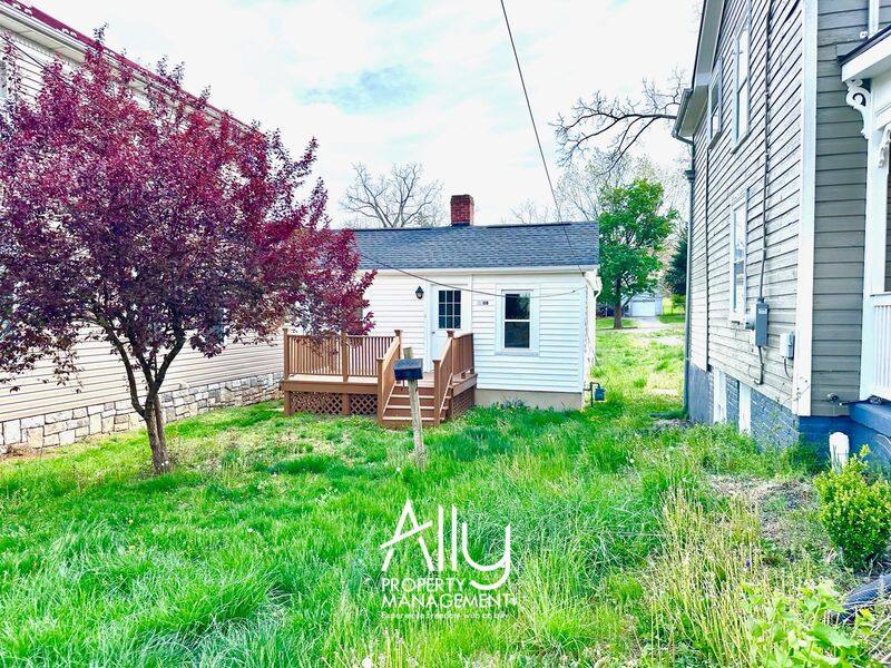 House for rent at 1108 W Beverley St, Staunton, VA 24401