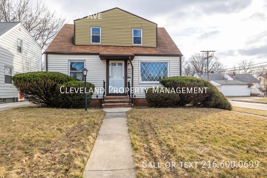 House for rent at 5441 Hollywood Ave, Maple Heights, OH 44137