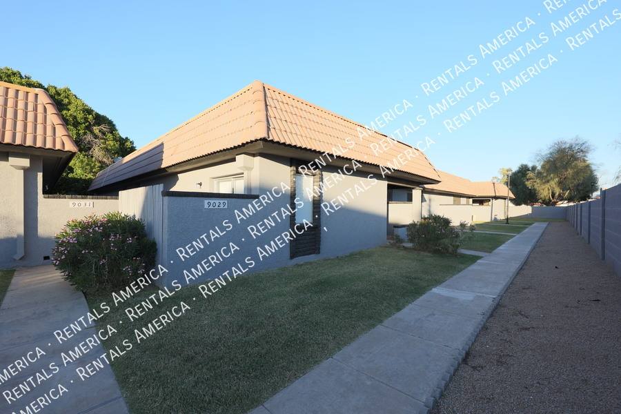 Condo for rent at 9029 W Elm St #8, Phoenix, AZ 85037