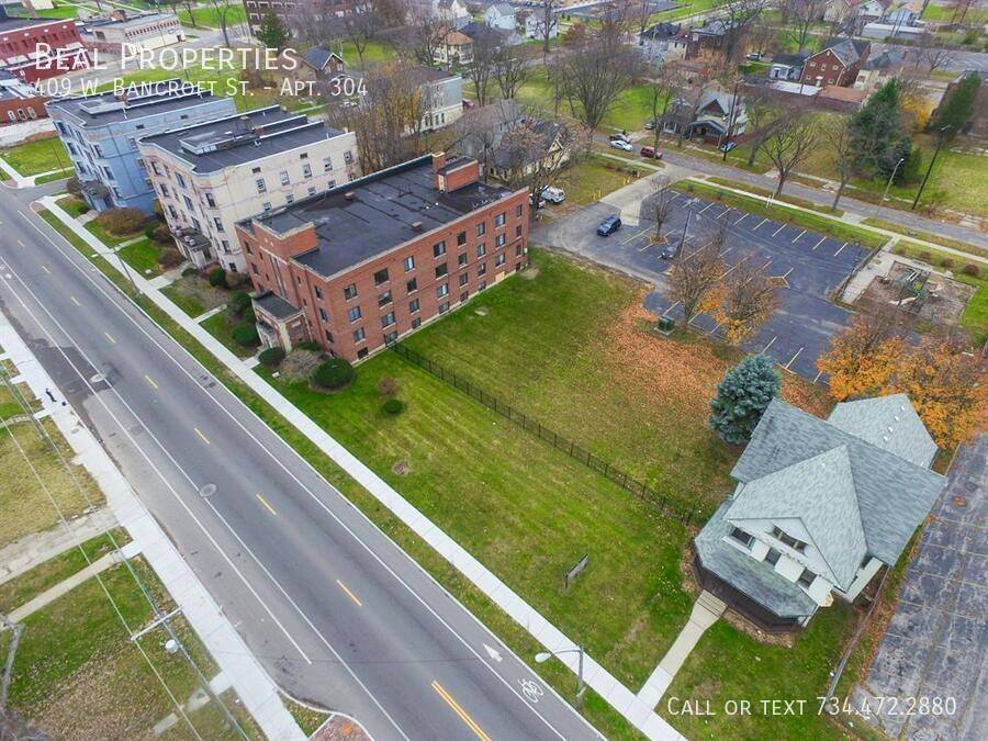 Apartment for rent at 409 W Bancroft St, Toledo, OH 43620