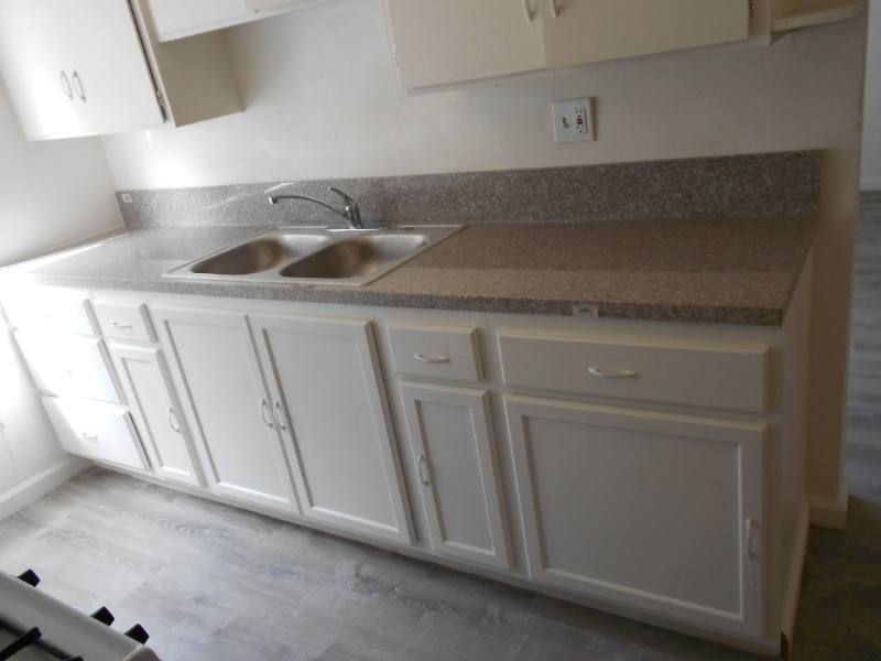 Apartment for rent at 4702 W 17th St, Los Angeles, CA 90019