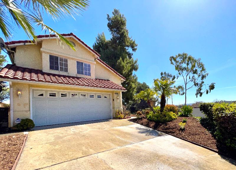 House for rent at 1658 Promontory Ridge Way, Vista, CA 92081