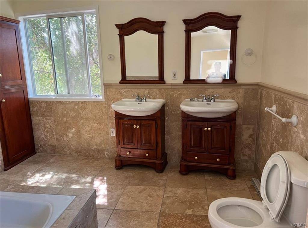 House for rent at 21184 Lopez St, Woodland Hills, CA 91364