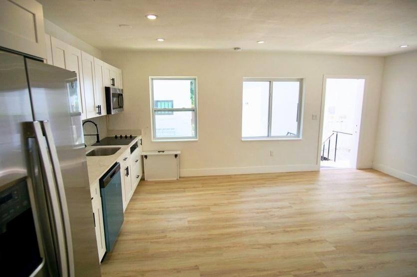 Apartment for rent at 329 S Federal Highway Duplex #2, Lake Worth Beach, FL 33460