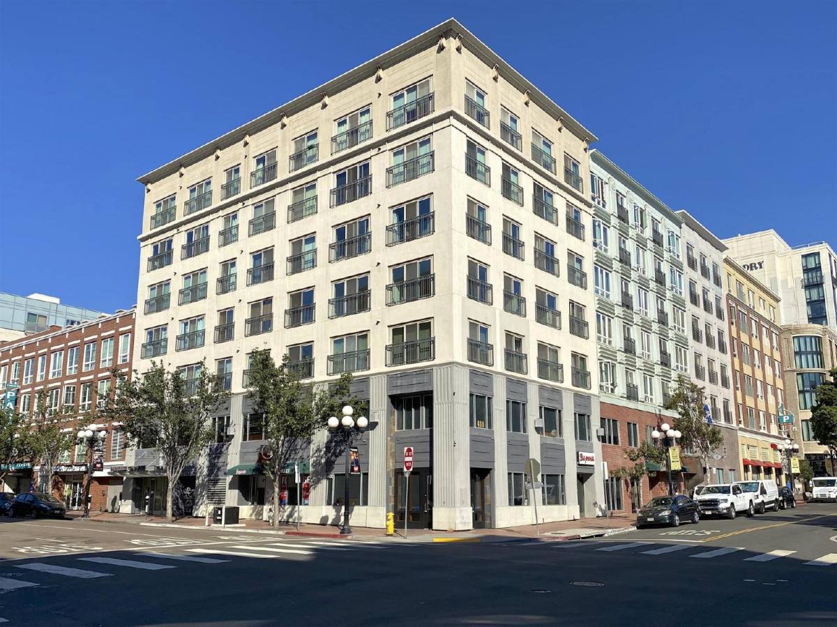 Apartment for rent at 450 J St #7051, San Diego, CA 92101