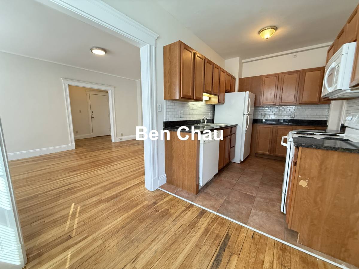 Apartment for rent at 1558 Massachusetts Ave #3B, Cambridge, MA 02138