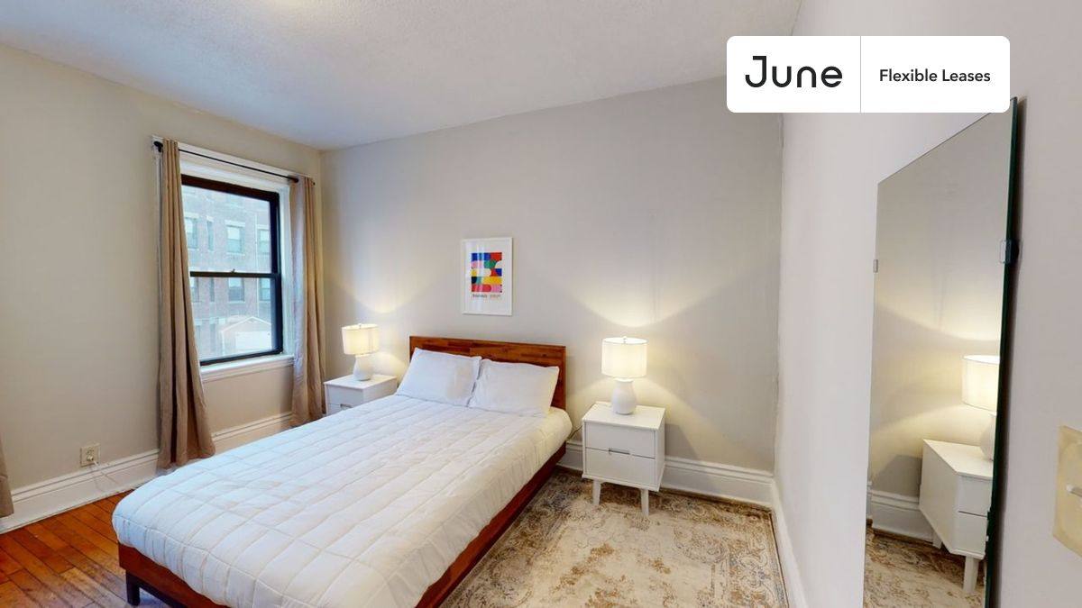 Apartment for rent at 31 Queensberry St #2, Boston, MA 02215