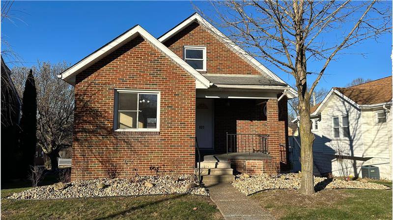 House for rent at 827 Broadway Blvd, Steubenville, OH 43952