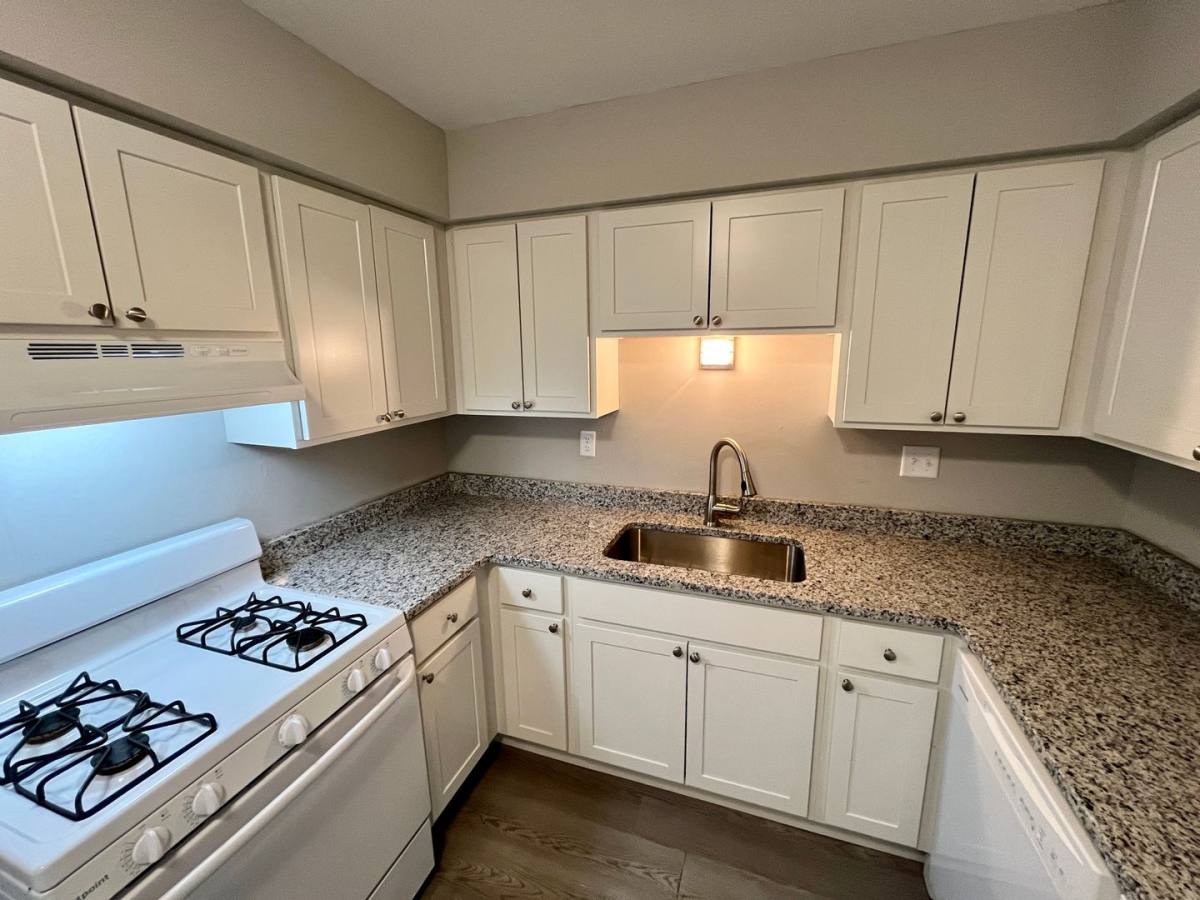 Townhouse for rent at 401-433 Donald Dr, Burlington, WI 53105