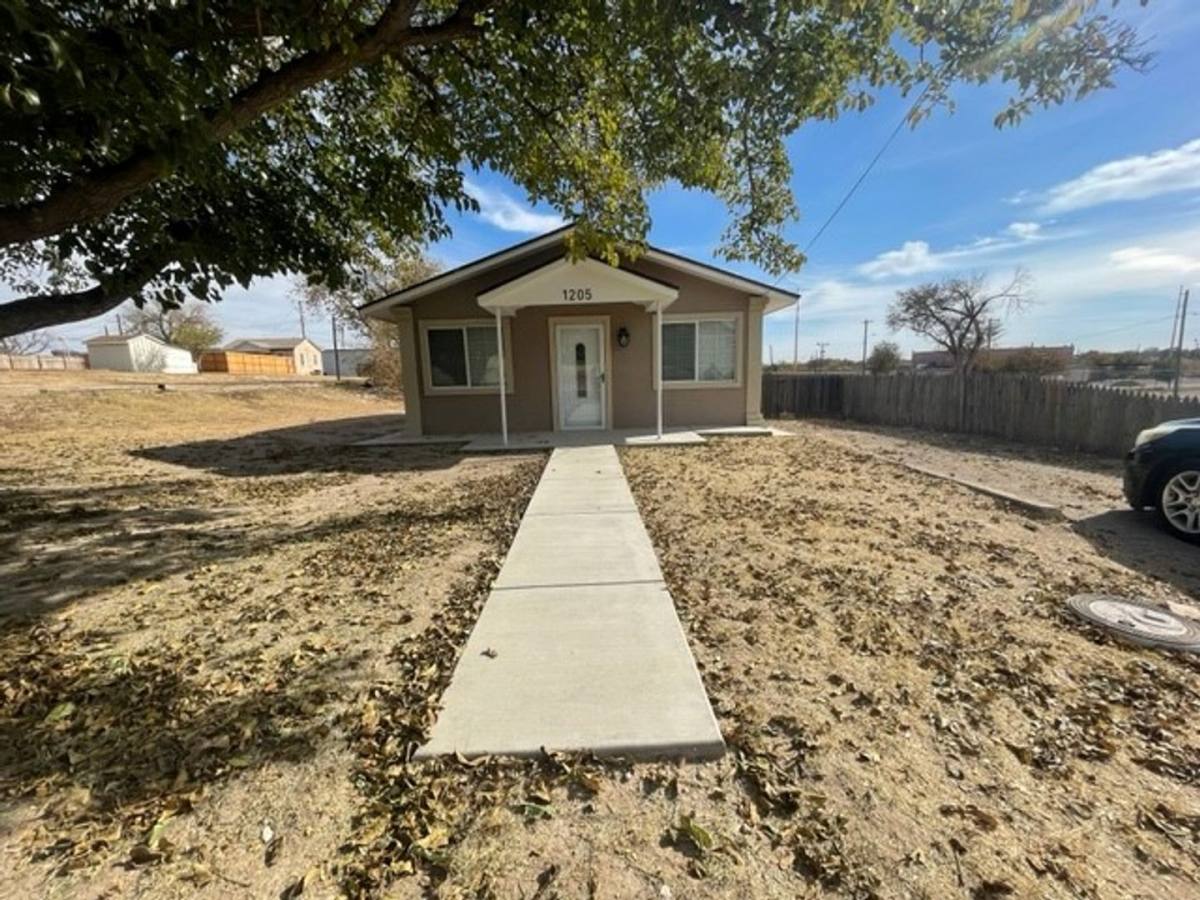 House for rent at 1205 N Virginia Ave, Roswell, NM 88201