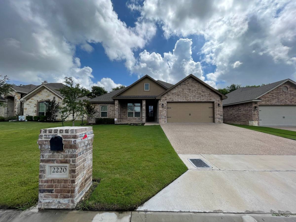 House for rent at 2220 Dominic Court, Woodway, TX 76712