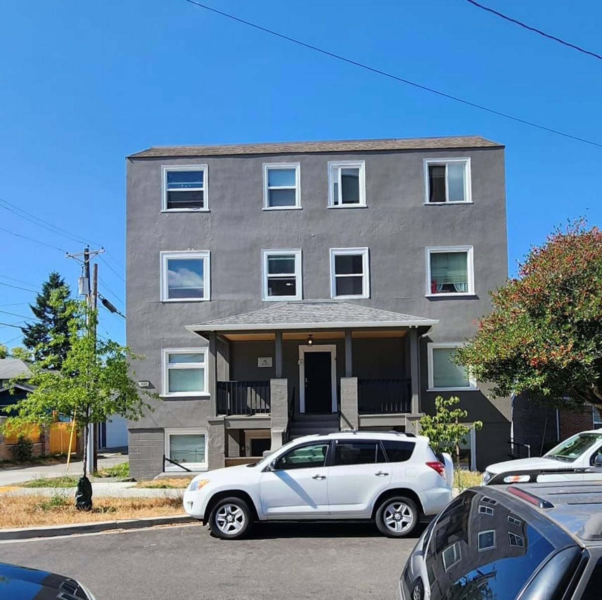 Apartment for rent at 1109 S 8th St, Tacoma, WA 98405