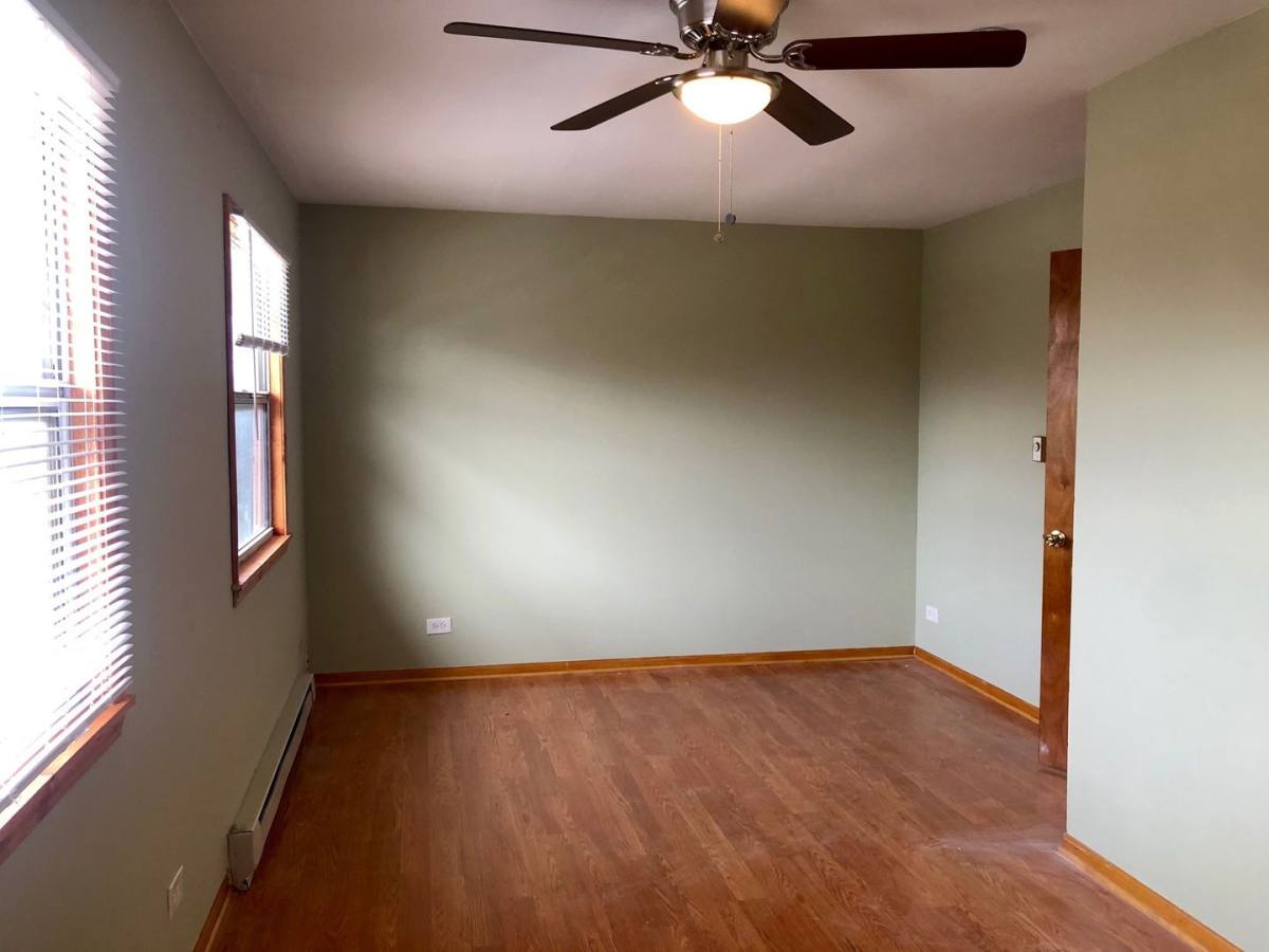 Apartment for rent at 1620 Greenwood Rd, Glenview, IL 60026