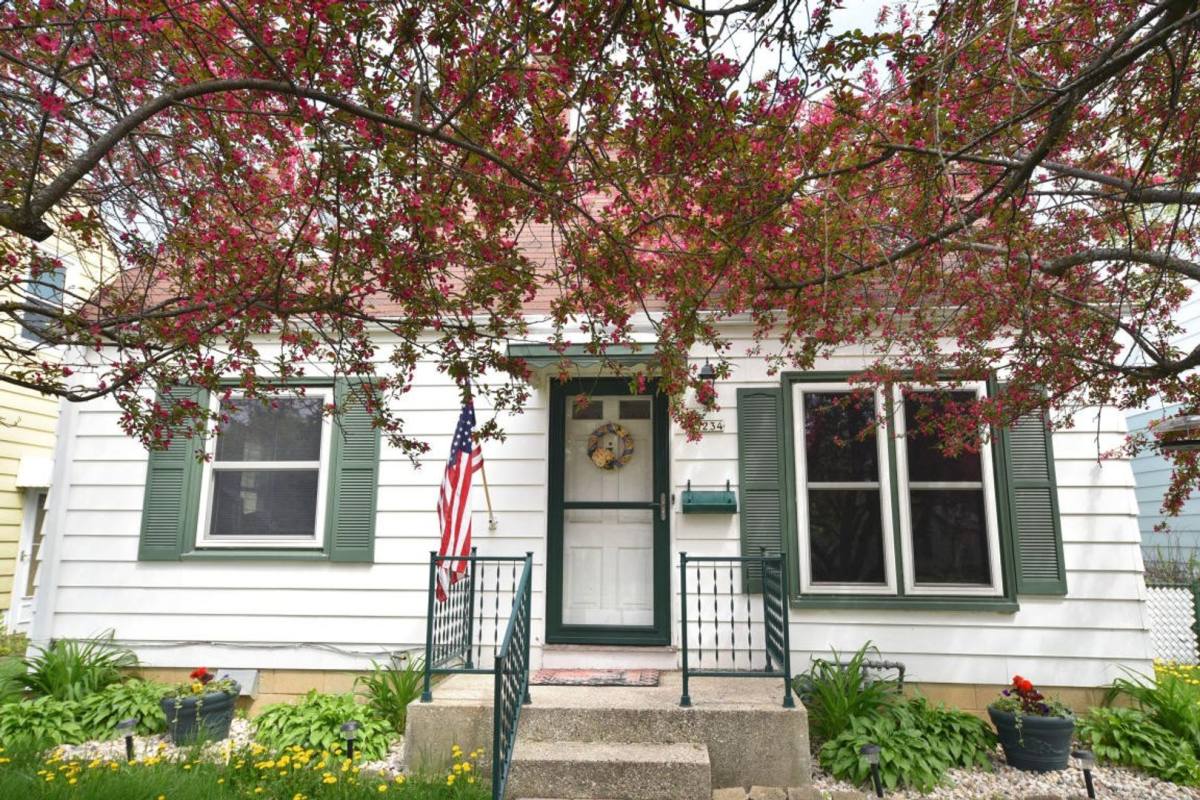 House for rent at 3234 N 85th St, Milwaukee, WI 53222