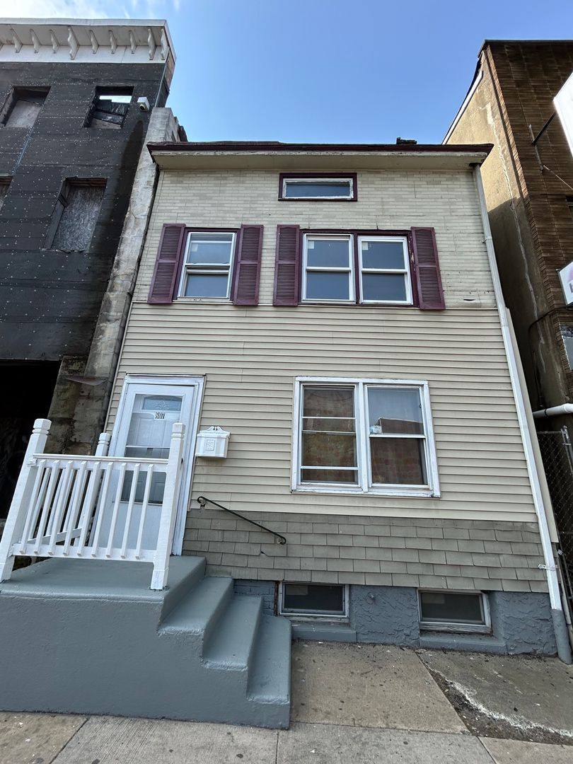 House for rent at 807 S Broad St, Trenton, NJ 08608