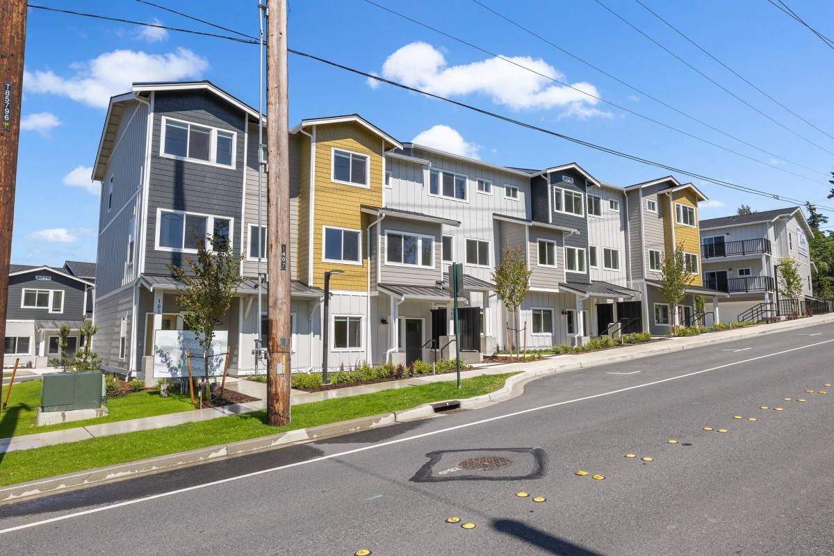 Townhouse for rent at 4010 Dewey Rd, Bellingham, WA 98226