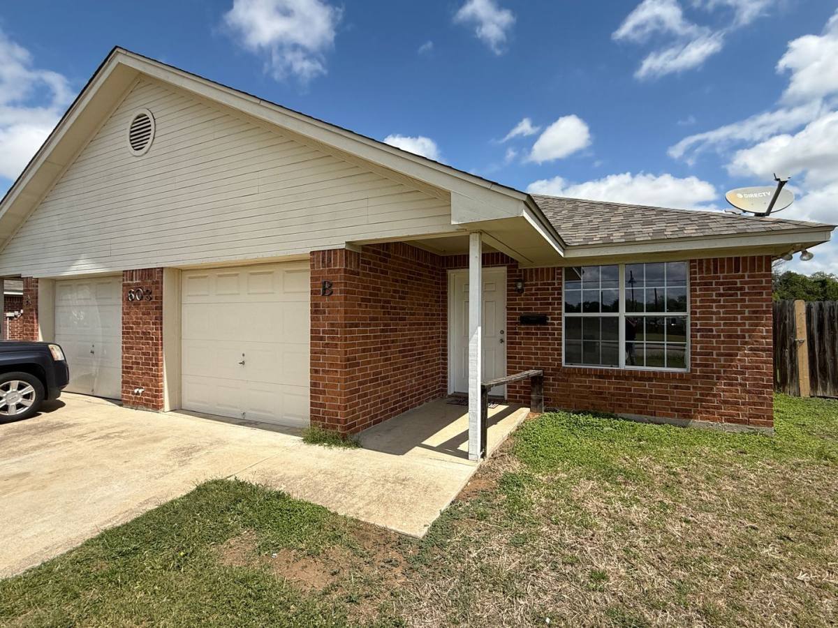 Apartment for rent at 603 E Ave, Killeen, TX 76541