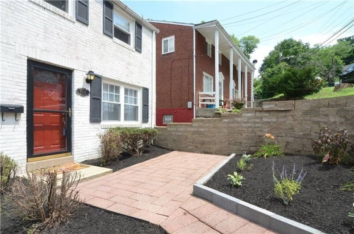 House for rent at 799 B Cooke Dr, Pittsburgh, PA 15234