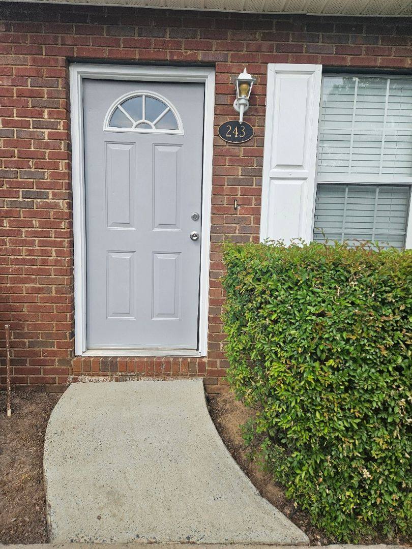 House for rent at 243 Katelyn Circle, Warner Robins, GA 31088