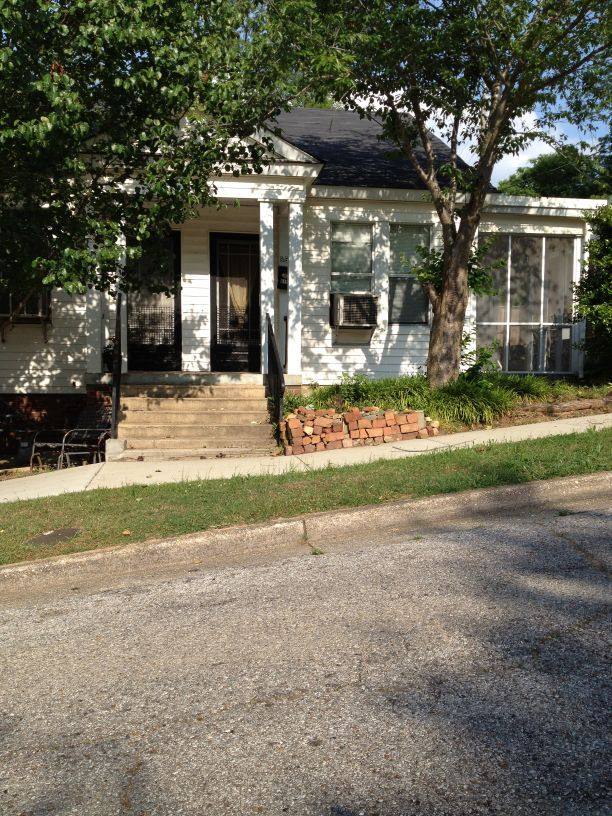 House for rent at 619 Lapsley Ave, Anniston, AL 36207