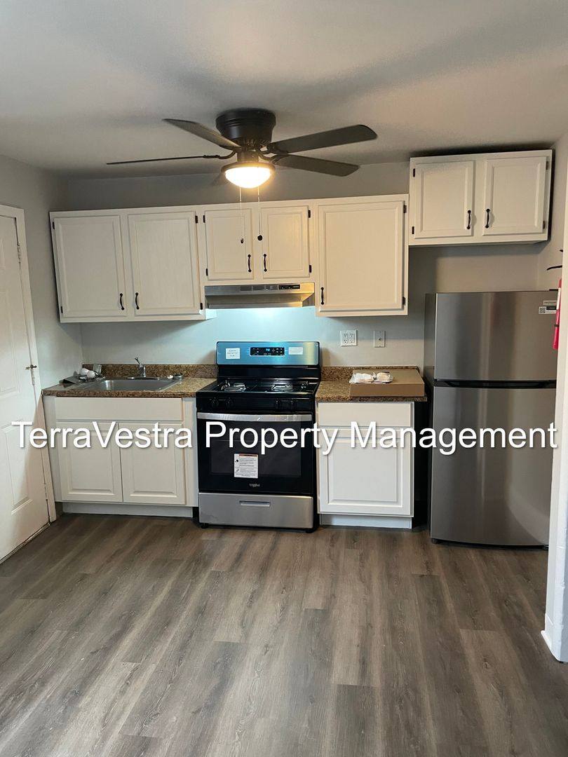 Apartment for rent at 35 S Sussex St, Gloucester City, NJ 08030