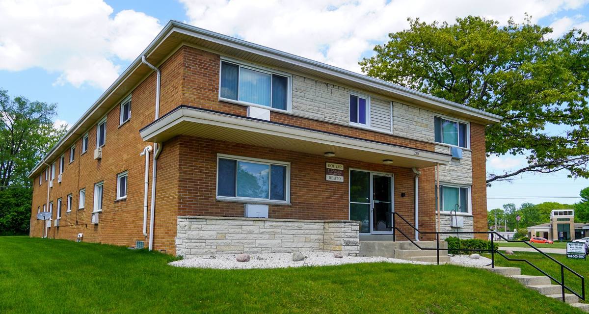 Apartment for rent at 2910 E Bolivar Ave, Saint Francis, WI 53235