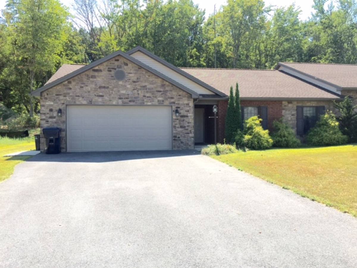 House for rent at 112 Beverly Blvd, Waynesboro, PA 17268