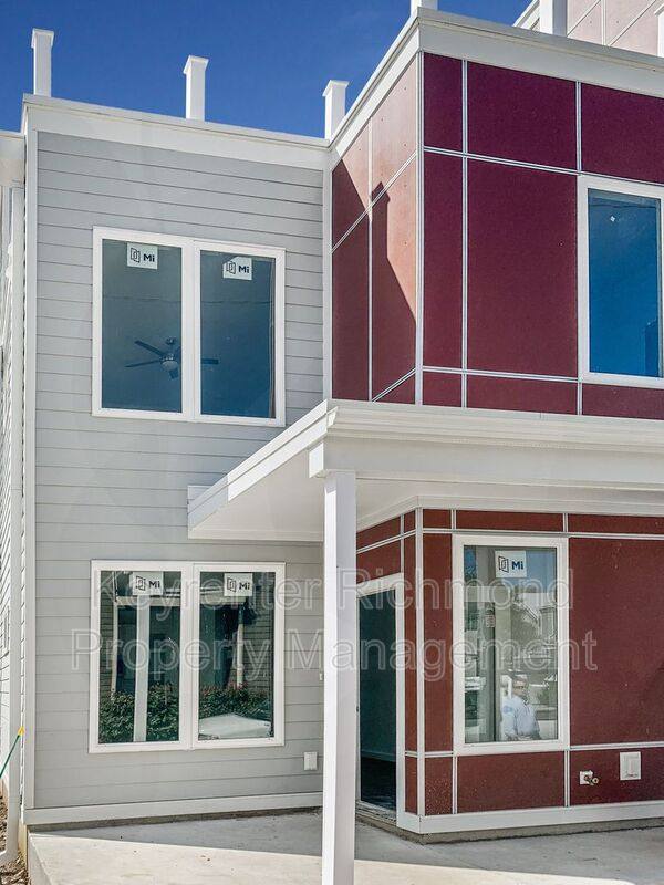 Apartment for rent at 106 W 12th St #A, Richmond, VA 23224