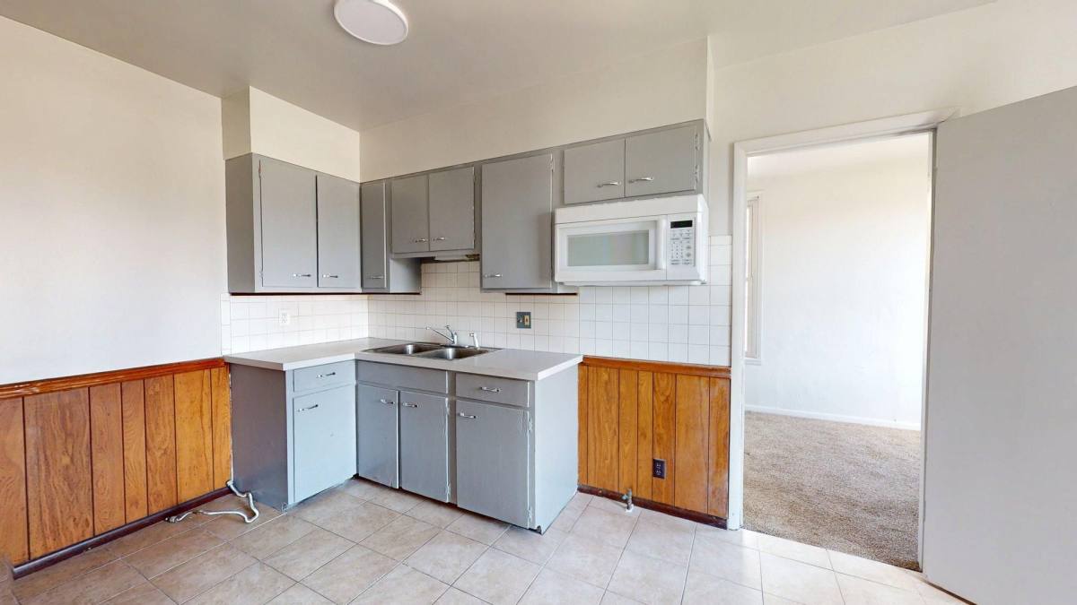 Apartment for rent at 104 8th St NE, Massillon, OH 44646