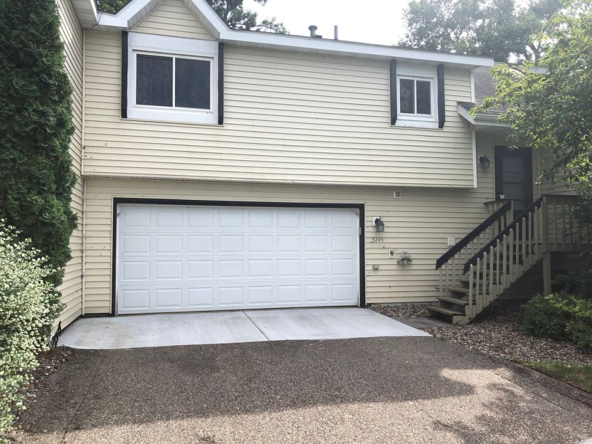Apartment for rent at 5243-5287 Eden Rd, Mound, MN 55364