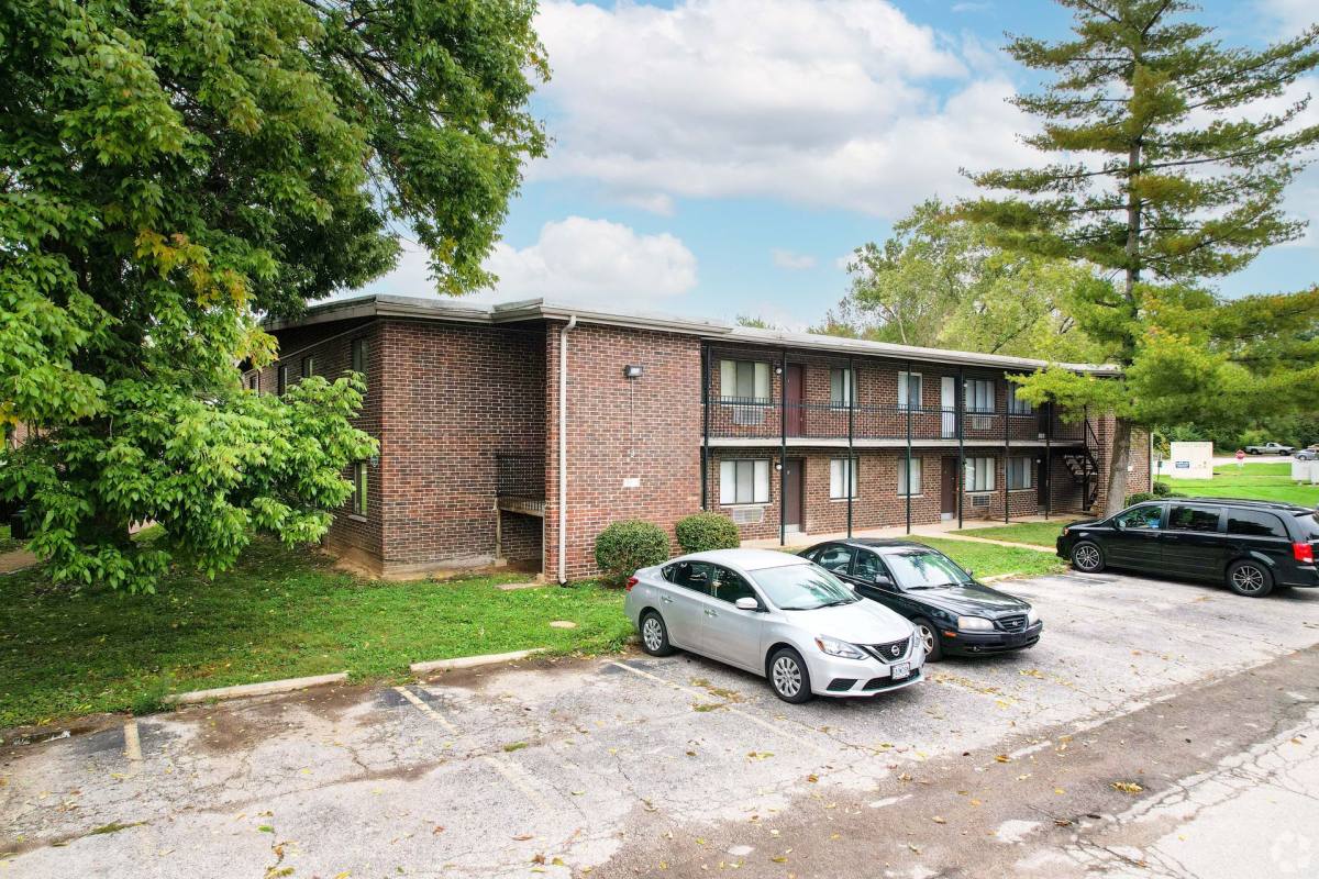 Apartment for rent at 9123 A Torchlight Lane, Saint Louis, MO 63121